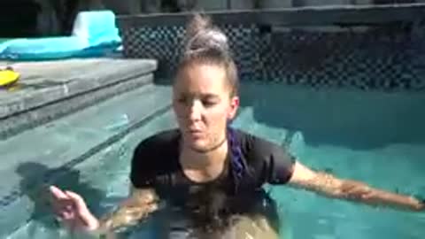 Watch Jenna teach her dogs swimming lessons!