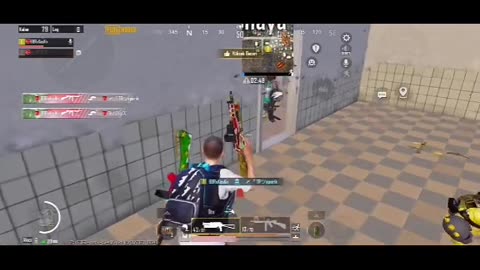 BEST BGMI CLUTCH WITH SMG