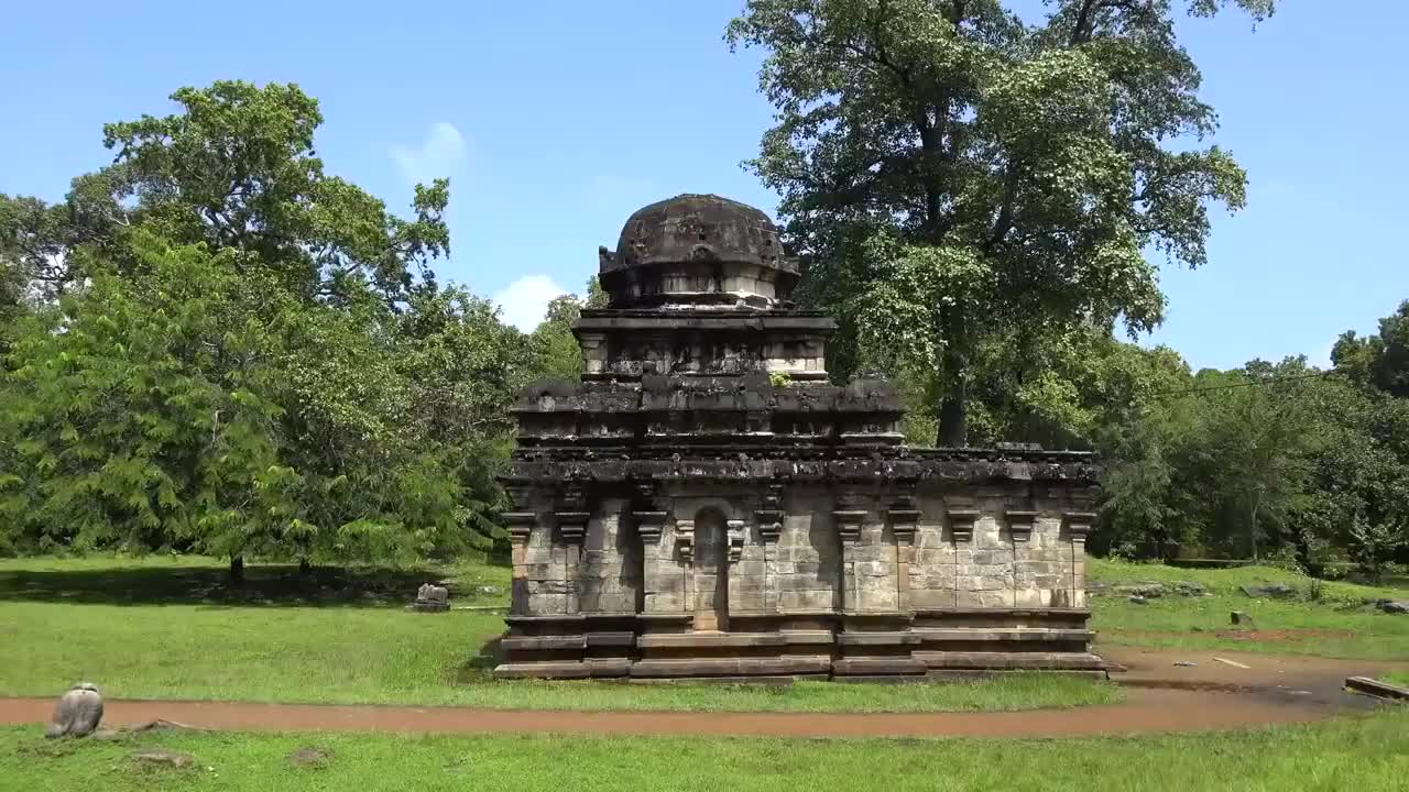 Wonderful Ancient Places in Sri Lanka