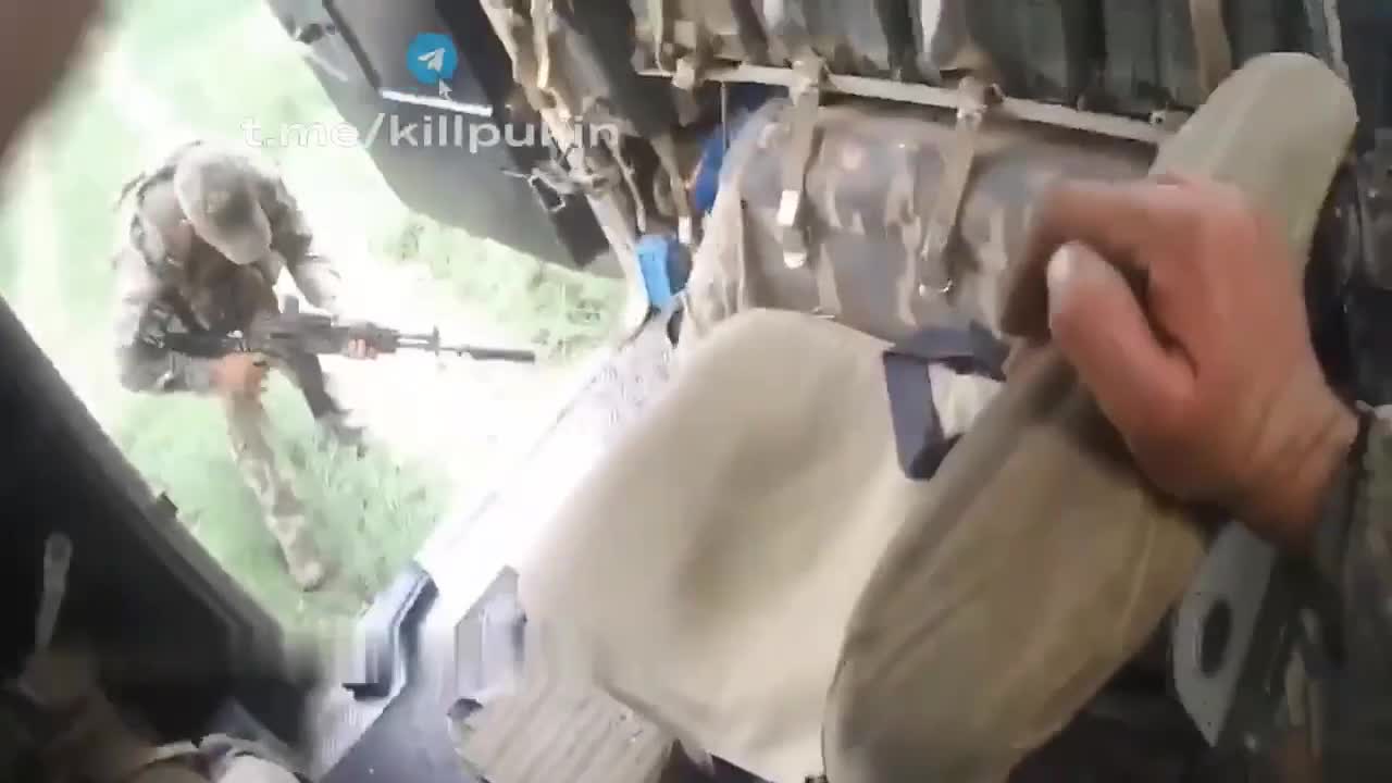 Near the village of Polohy part of the Russian column was ambushed