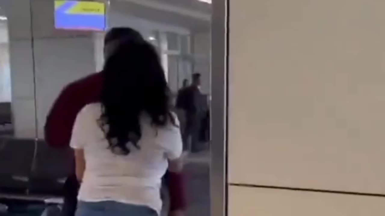 Spirit Airlines Terminal Fight. No commentary needed 😂