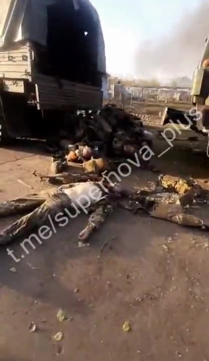 Video of the ZSU hitting a column of Russians in Hladkivka, Kherson region, on November 10