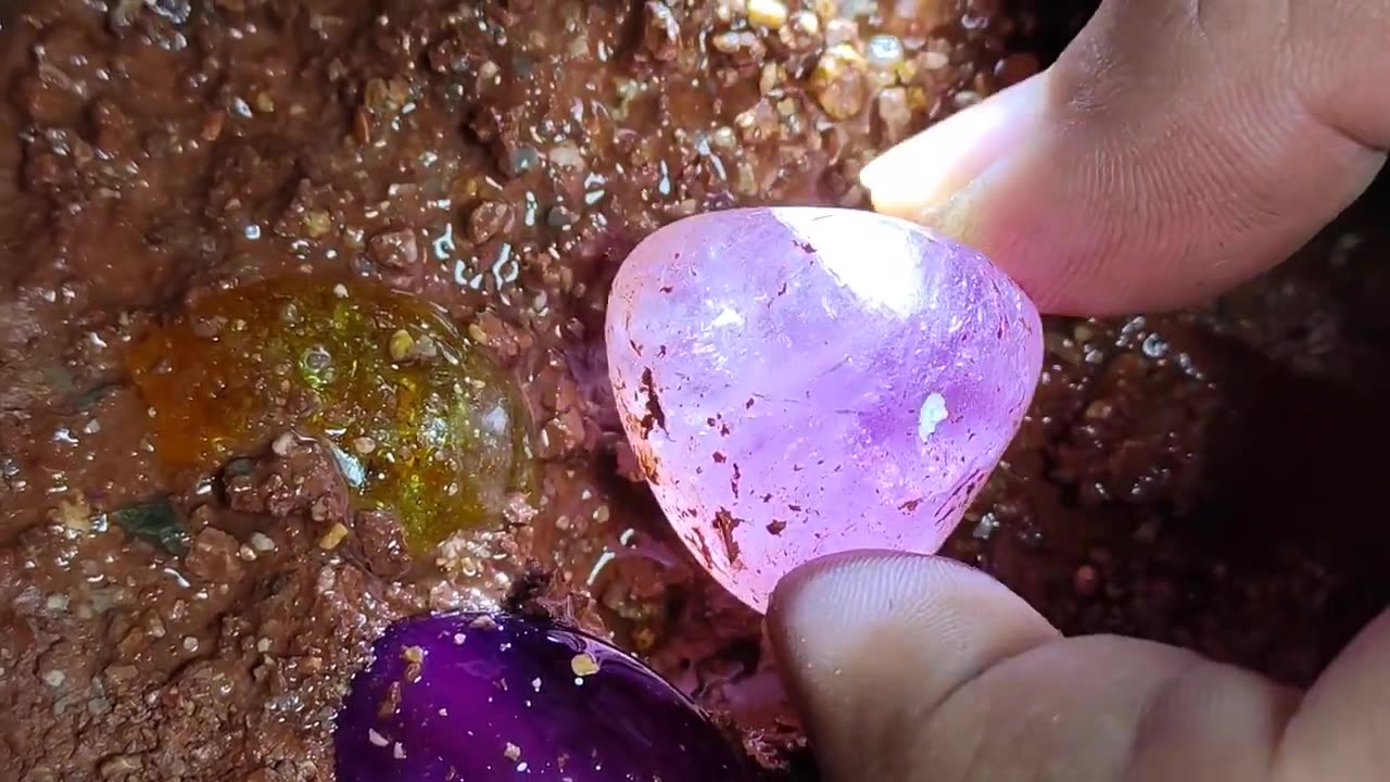 Strange-shaped diamonds grow on stones like this