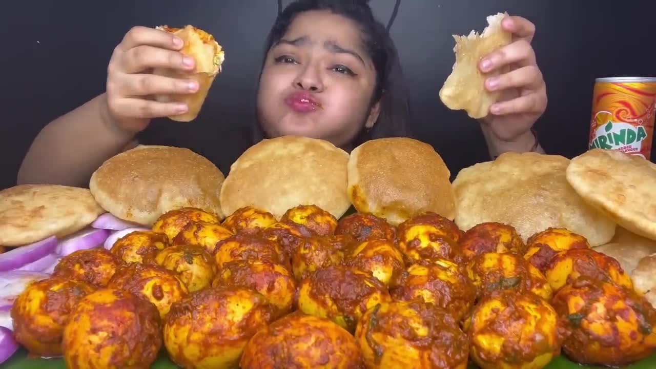 LOTS OF SPICY EGG MASALA WITH PURI EATING CHALLENGE 😱EGG EATING CHALLENGE _ FOOD EATING CHALLENGE🔥