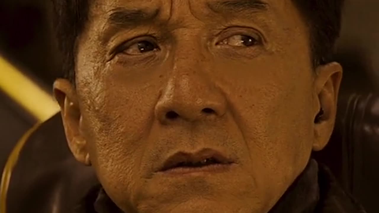 Epic Desert Bus Fight scene / jackie chan