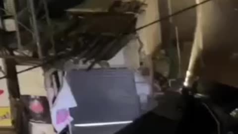 📌 استهدف قوات الاحتلال الشبان بالمياه العادمة خلال المواجهات المندلعة بمخيم شعفاط بالقدس المحتلة