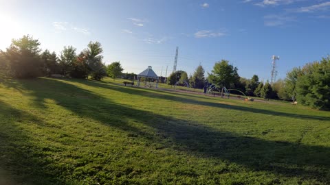 🌴 Pick Up Garbage 🚮 @ Nepean Pond Park In Ottawa 🍁 Canada ☀️