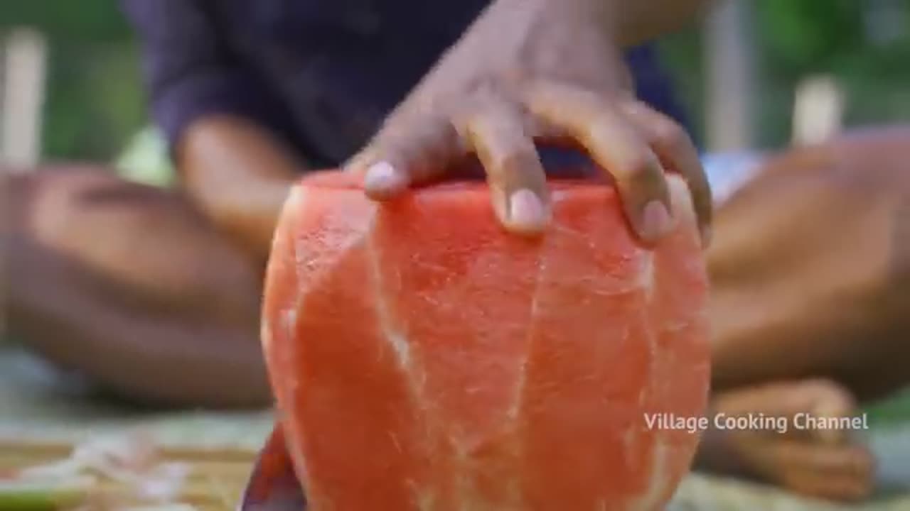 WATERMELON_JUICE___Farm_Fresh_Fruit_Juice_Making___Watermelon_Craft___Watermelon_Experiment