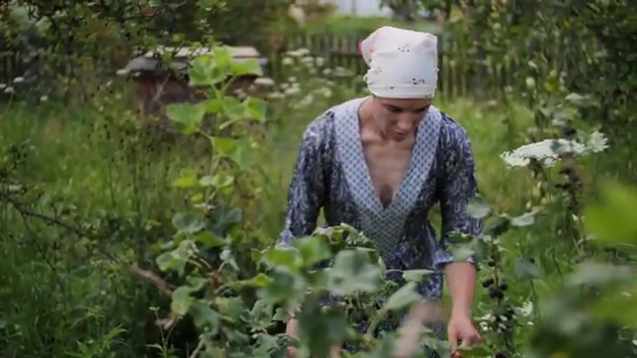 Just a Happy And Simple Life of a Grandmother with her Granddaughter in the Village