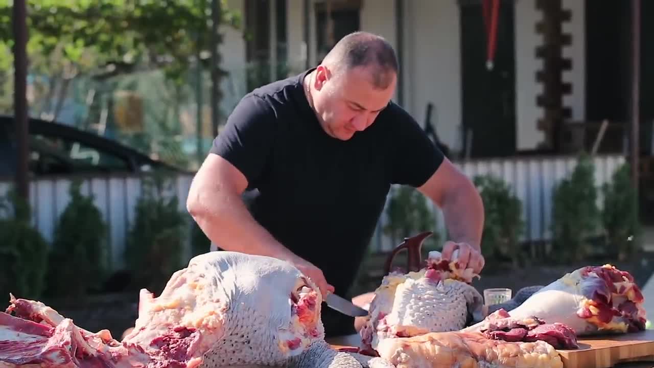 OSTRICH KEBAB. OSTRICH MEAT on THE GRILL. ENG SUB