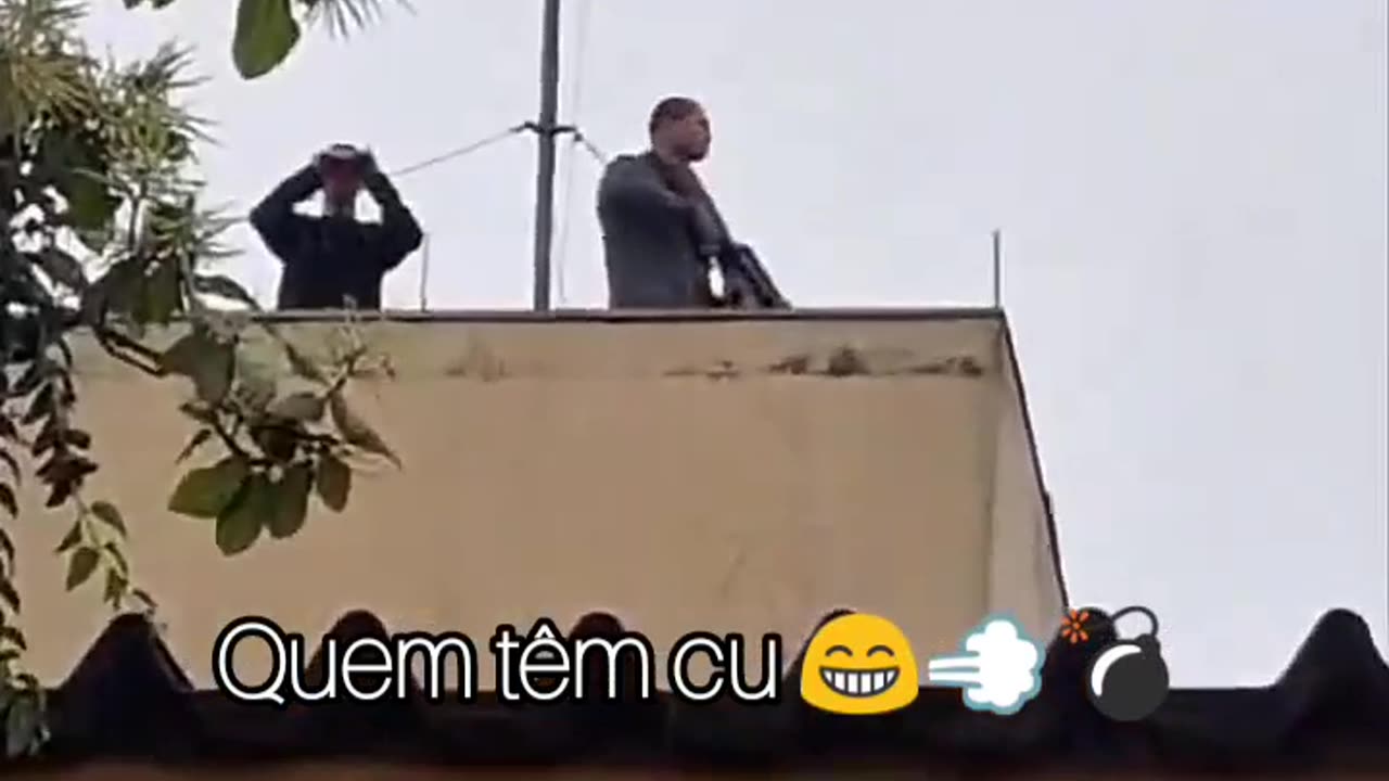 Snipe não são, dois vacilões chamando a atenção. Estão com medo depois de mandarem incendiar o Brasil?