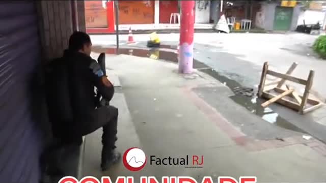 exchange of fire between police and thieves
