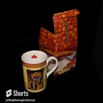 Vintage Royal Doulton Harry Potter Mugs! #wizardingworld #harrypotter #vintage #dishware