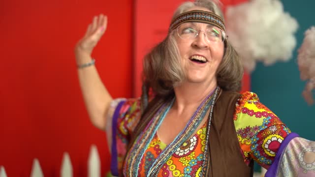 grandma-dressed-up-in-hip-fashion