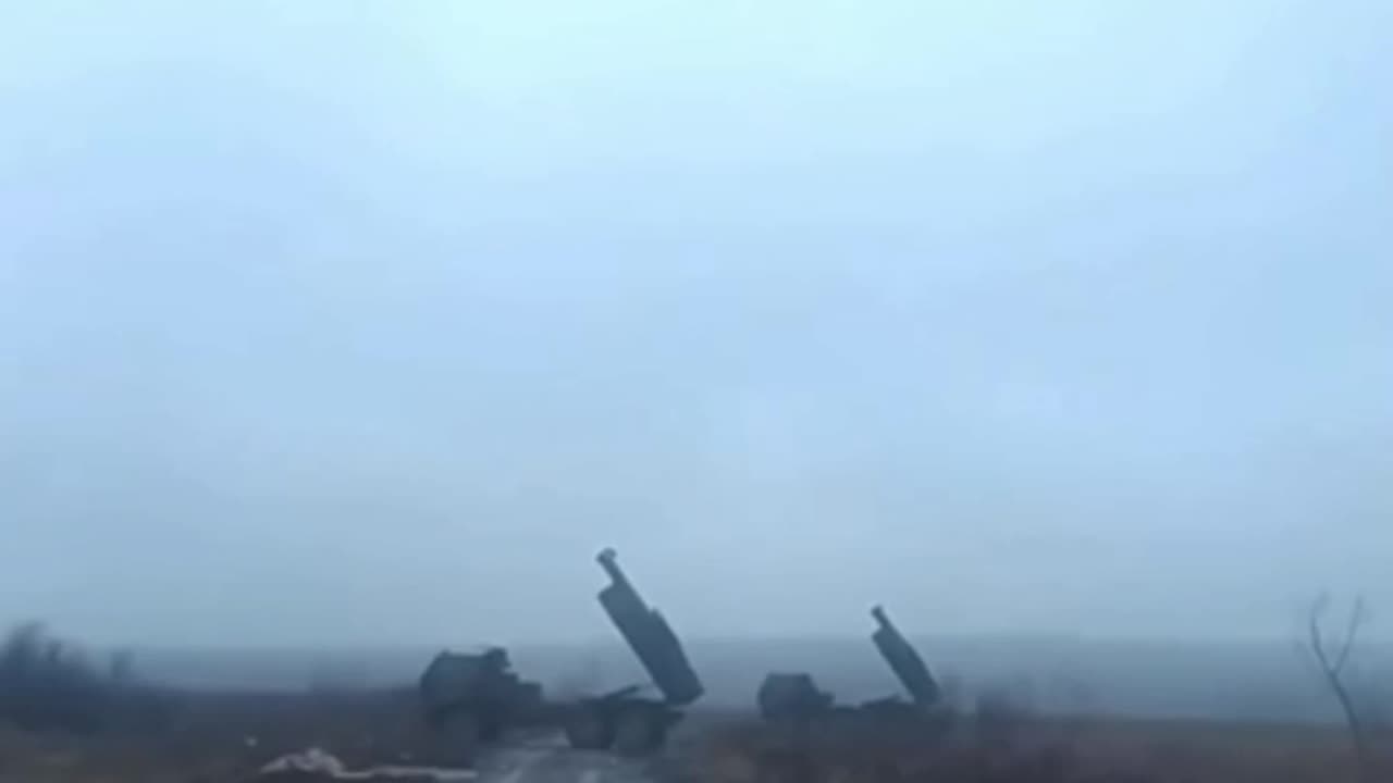 New Footage of Multiple HIMARS Firing on Russian Positions