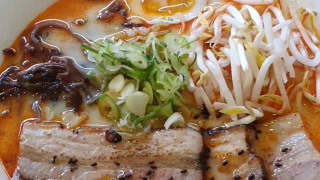 I'm touched by the chewy noodles at Busan National University ramen restaurant