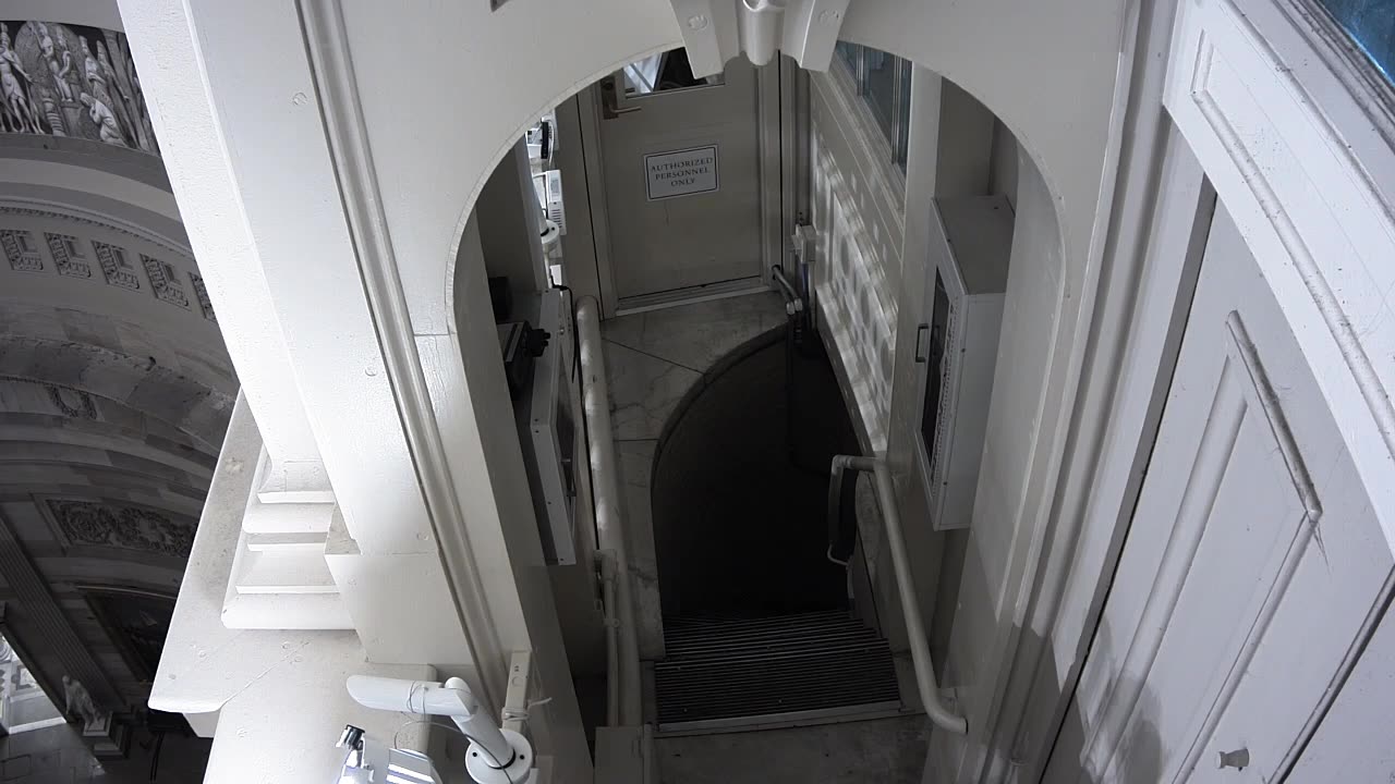 Camera0911USCDPLDomeStairsLower_2021-01-06_Starting_at_19h20min02s150ms