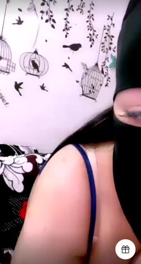 arbic sweet girls free live showw