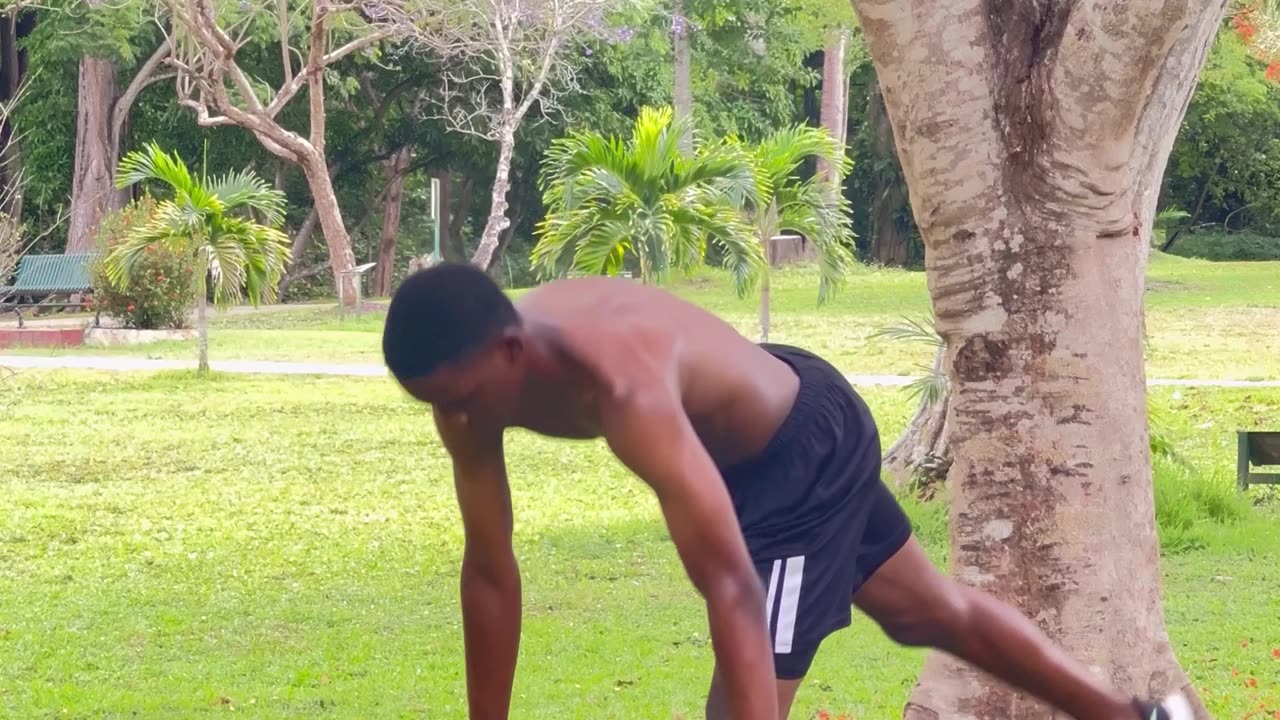 Single-Leg RDL in the Garden | Glute & Hamstring Workout