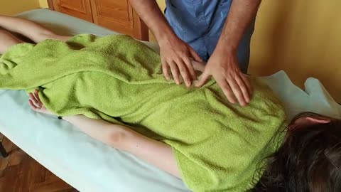 asmr:Secrets of chiropractic adjustments