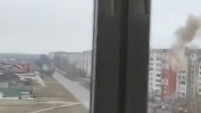 Footage showing Russian forces sheeling residential areas in kherson