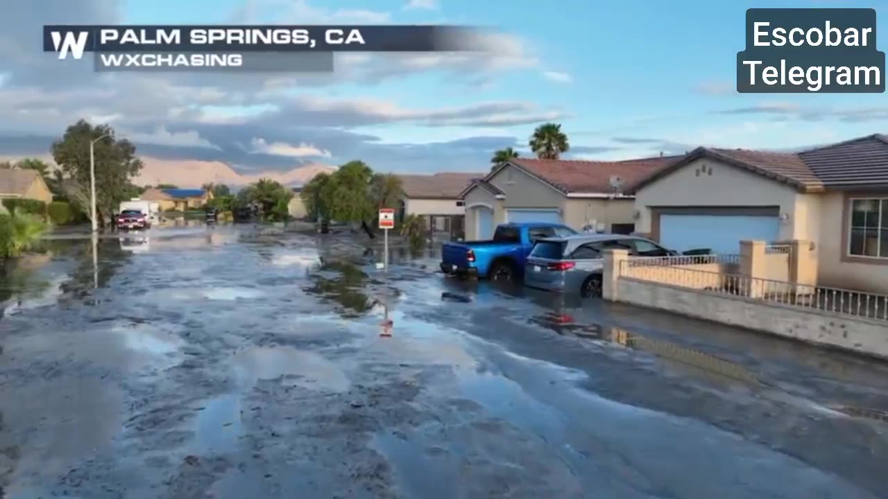 πΊπ²π¨πͺβοΈ Drone footage captures devastating aftermath of Tropical Storm Hilary in Palm Springs, CA.