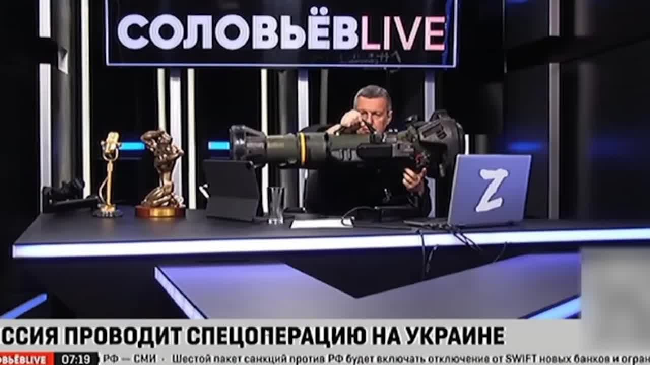 Ukraine War - Solovyov brought to Moscow and showed live the captured NLaw
