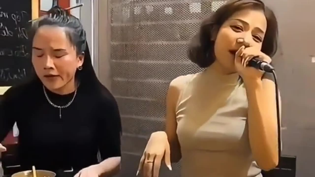 转一些好看的网络视频，我是谢飞。
