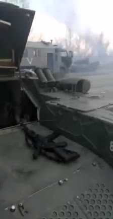 BREAKING..near Kyiv. A column of Russian paratroopers under attack by the Ukrainian armed forces