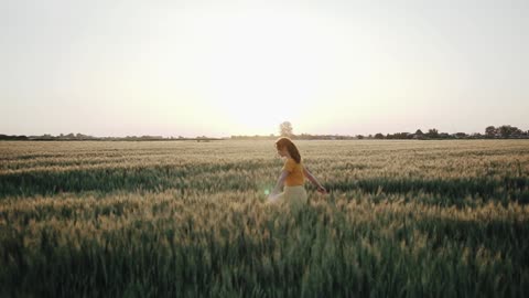 HEAVENLY BODY RUNNING IN THE FIELD