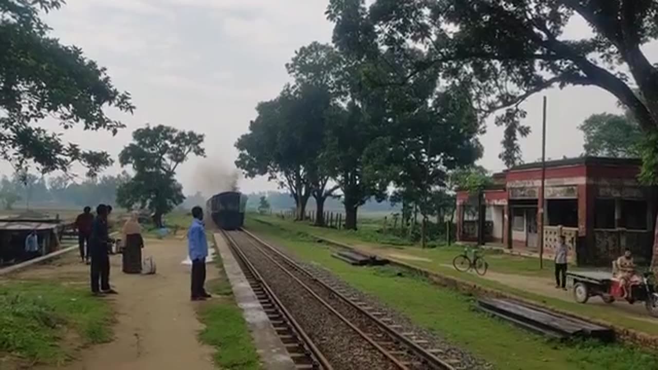 Low- Speed- Local- Train