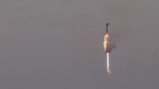 Video of Starship Super Heavy Booster landing as seen from Mexico