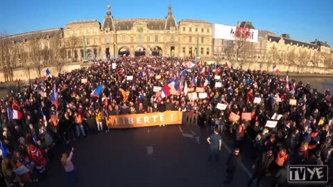 ♦ FRANÇA - POVO EM REVOLTA