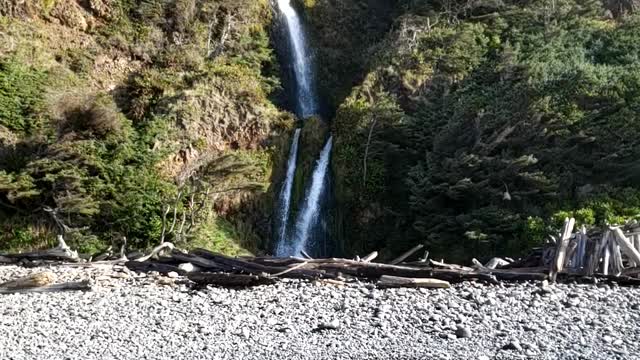 Oregon coast waterfall2