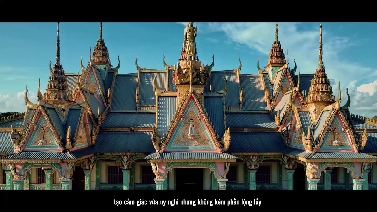 Som Rong Pagoda - Impressive Southern Khmer pagoda architecture