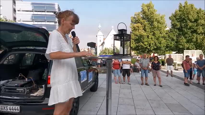 77. MAHNWACHE - BAUTZEN, Kornmarkt, 25 07 2022 - Eröffnung Veit, Andaсht Katrin, Werbung Veit