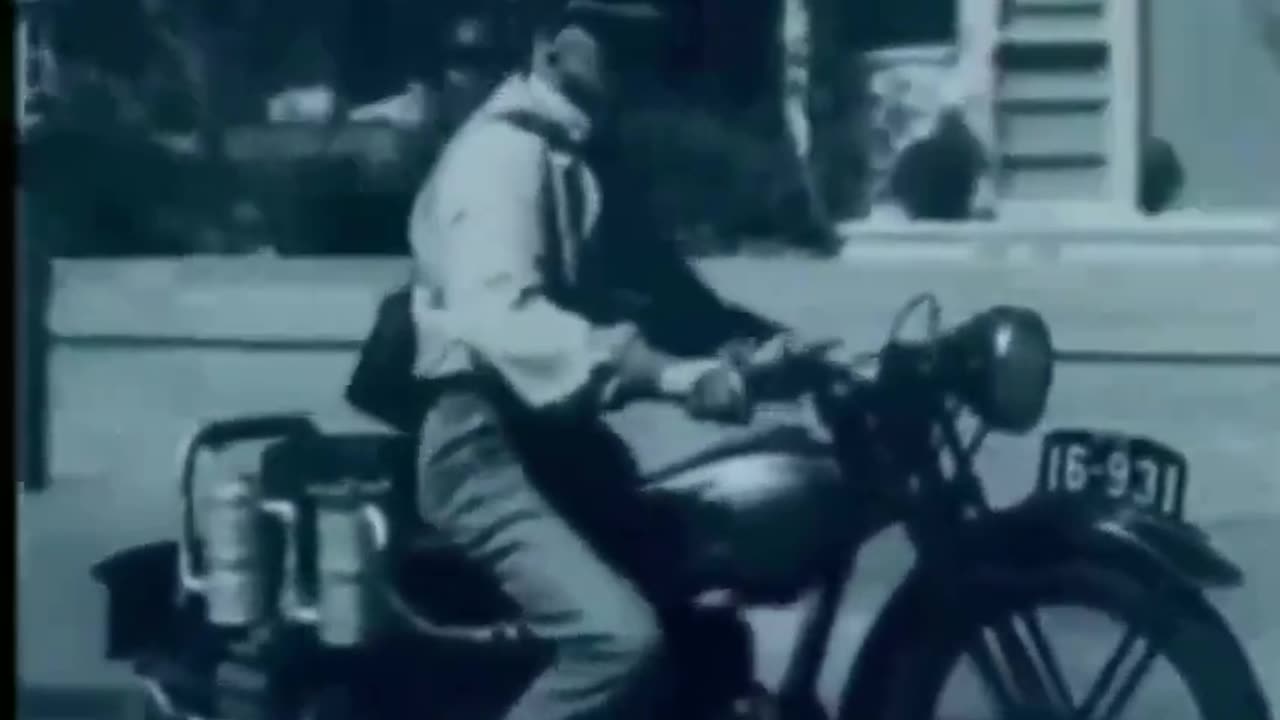 Charcoal powered motorbike developed in the 1940's. We are all being ripped off from big oil.