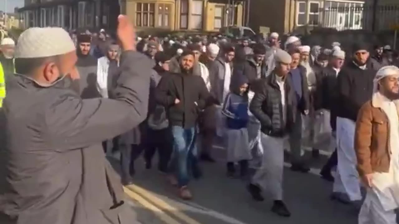 Muslims on the march in England. Thousands of them. It’s called colonisation 😡