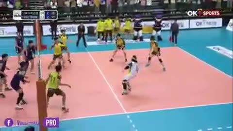 THE FUNNIEST VOLLEY MATCH EVER: CAN'T STOP LAUGHING