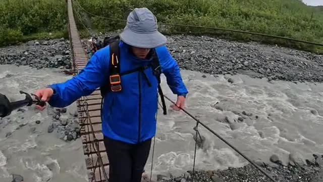 This long cable bridge