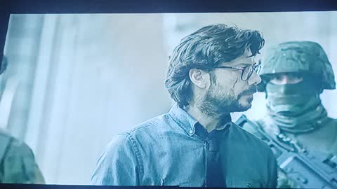 La casa de papel money heist professor surrender