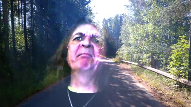 Kyllä hävettää olla suomalainen - Indy Angel