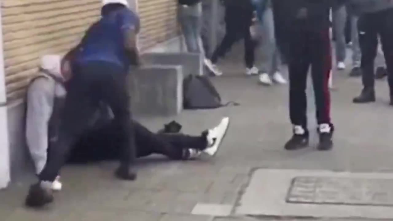 illegal Immigrant Boys Brutally Attack UK Citizen for Nothing