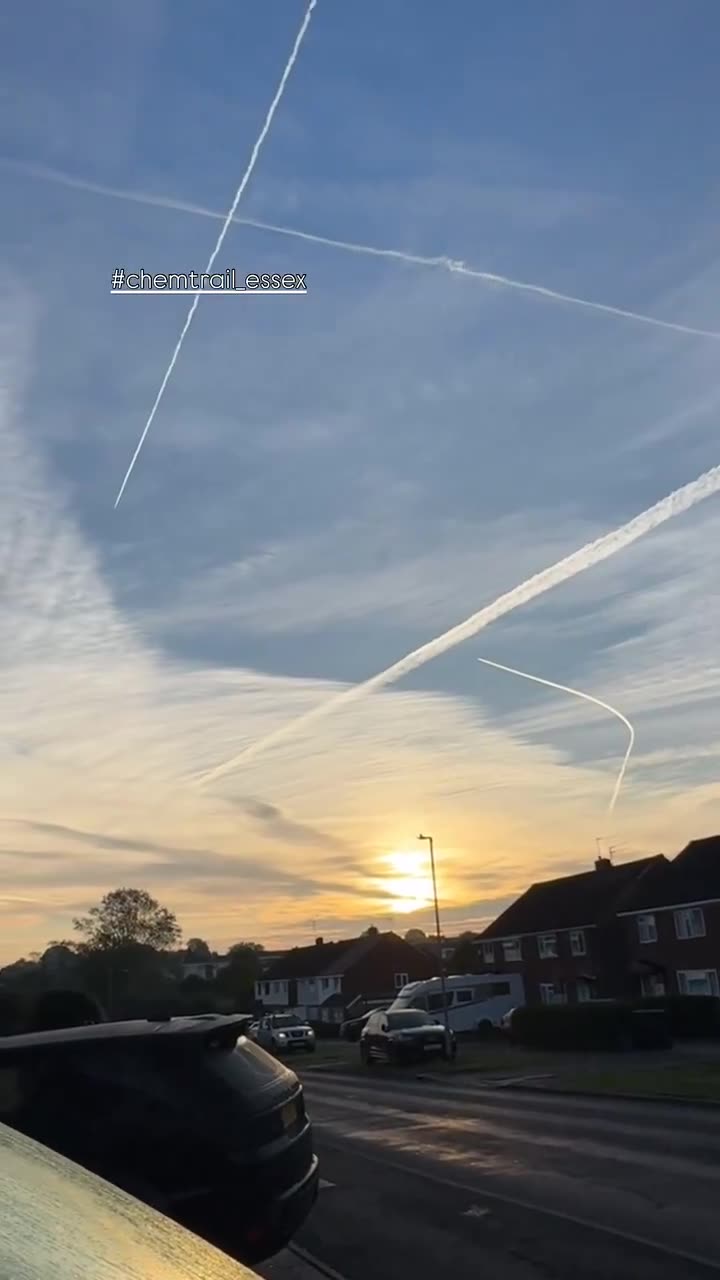 Chemtrails Over Essex, UK September 16th, 2024
