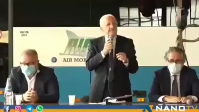 Confronto tra un ciarlatano (per non dire altro) e una brava persona