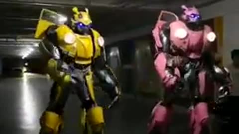 Torang pasukan damai batudaa versi robot Transformers Bumblebee