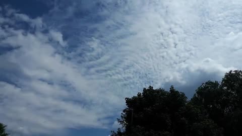 Himmel in Berlin am 6. Juni 2024 um 12:35 Uhr