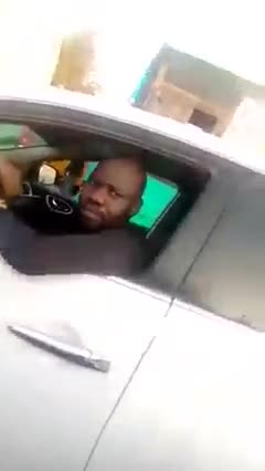 دسيس مان ينكر انه دسيس مان 🤣🤣