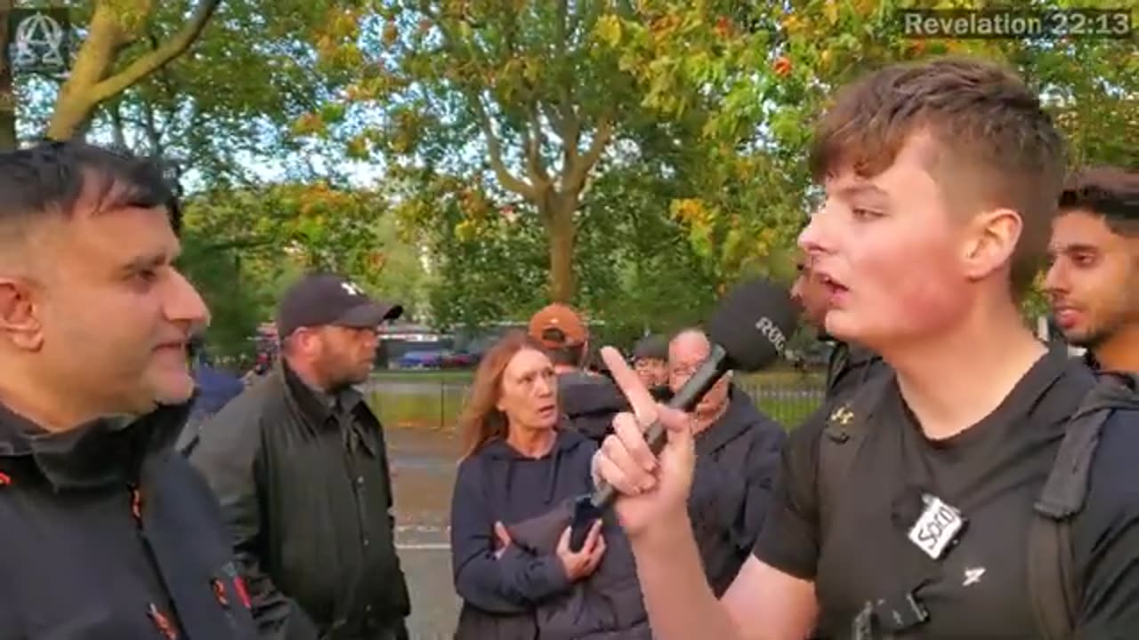 Speakers Corner - A Visitor Does Not Want To Say If He Is A Muslim - Trinity vs