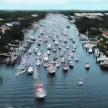 Trump Parade in Jupiter Florida. PLEASE FORWARD AND SPREAD IT!